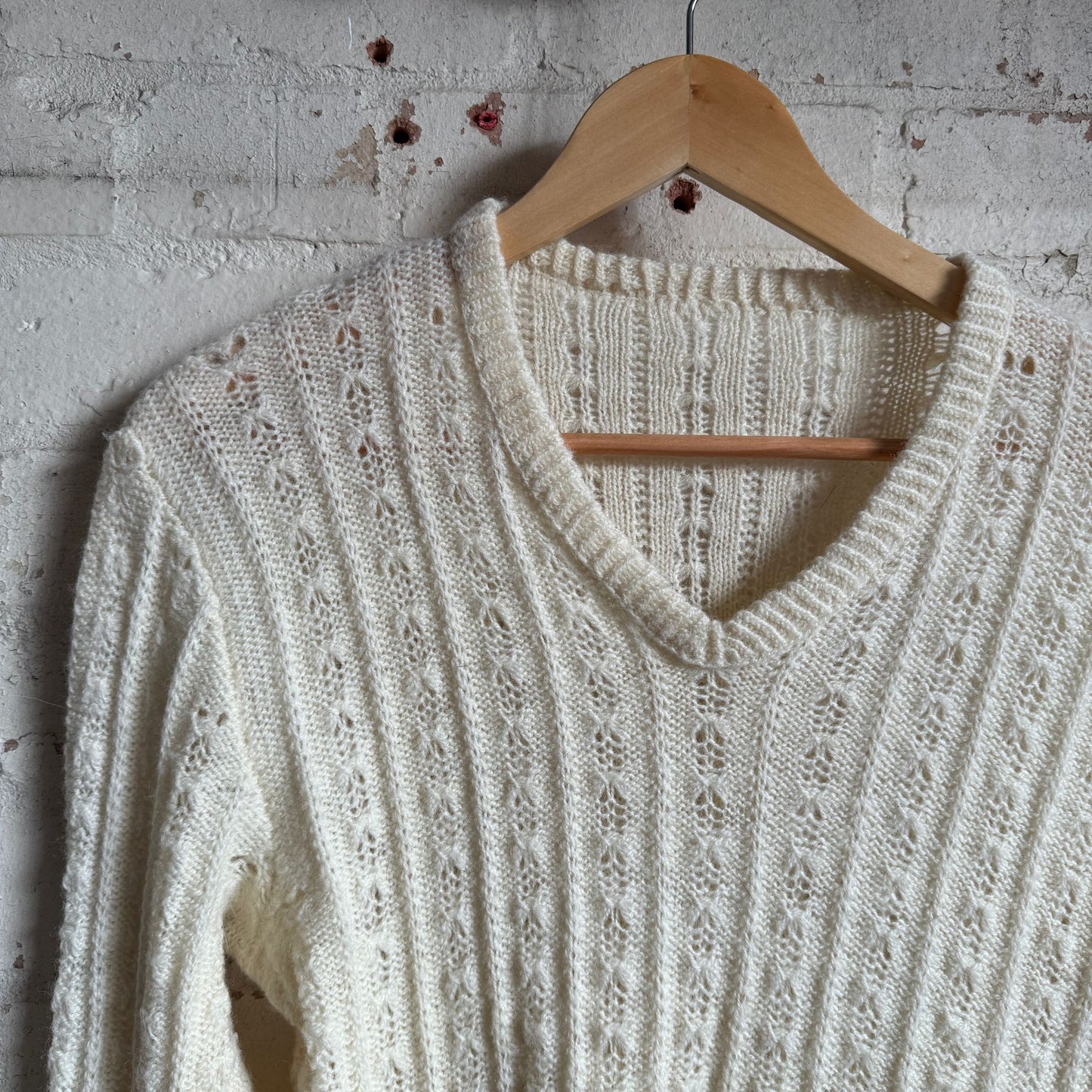 1970s Cream Cable Knitted Jumper