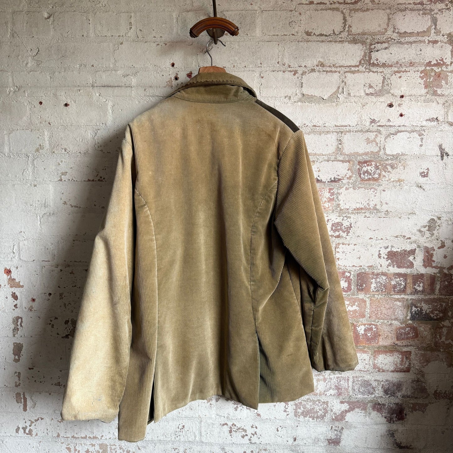 1970s Beige Corduroy Hunting British Jacket
