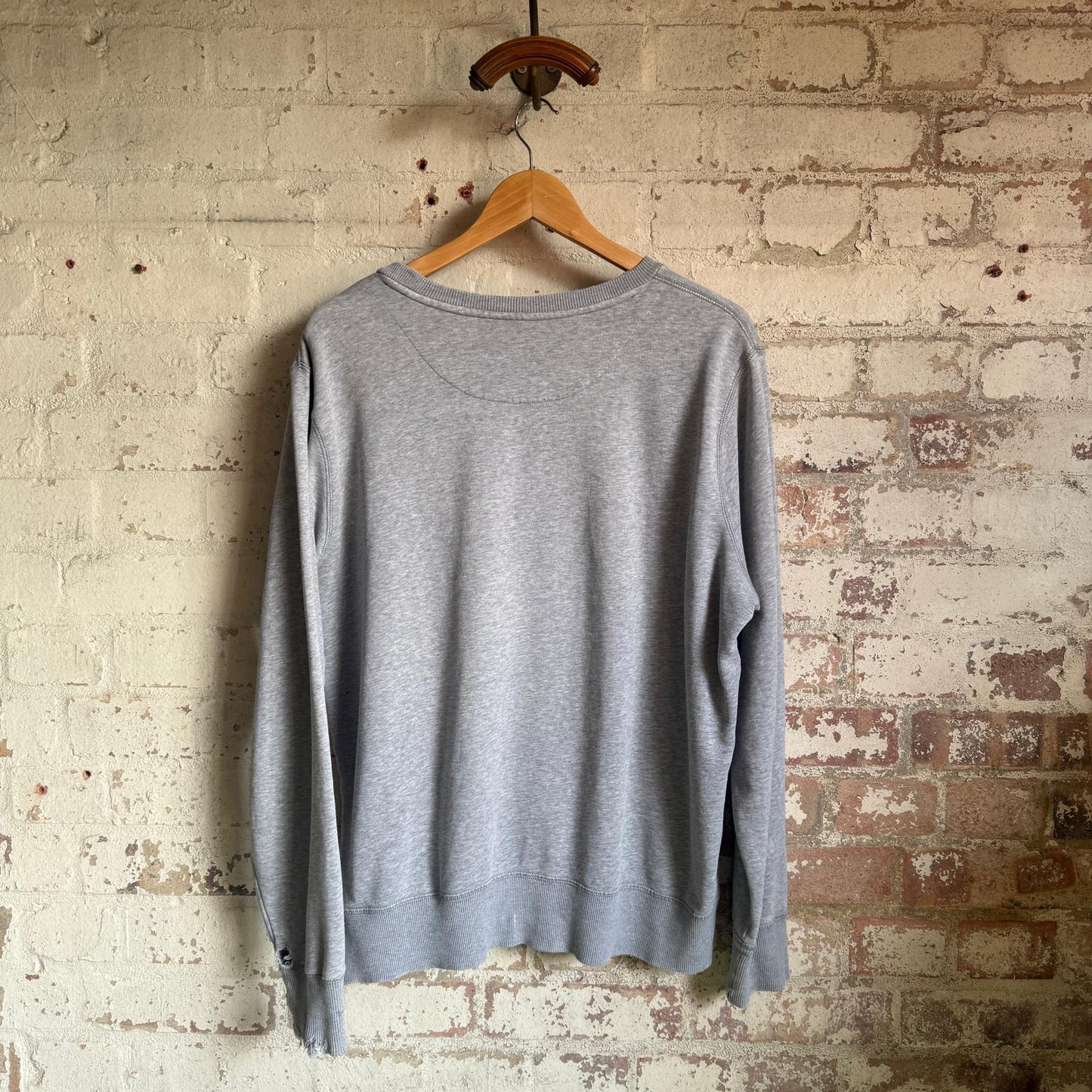 2000s Grey Nike Sweatshirt Jumper