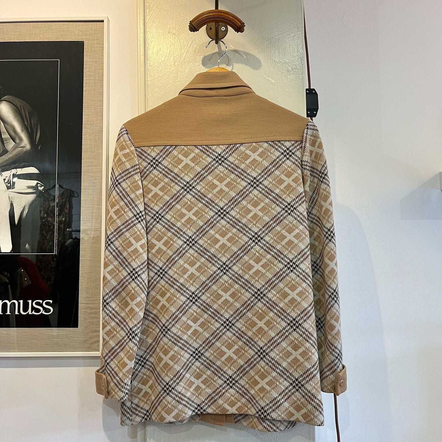 1970s Beige Button Up Shirt