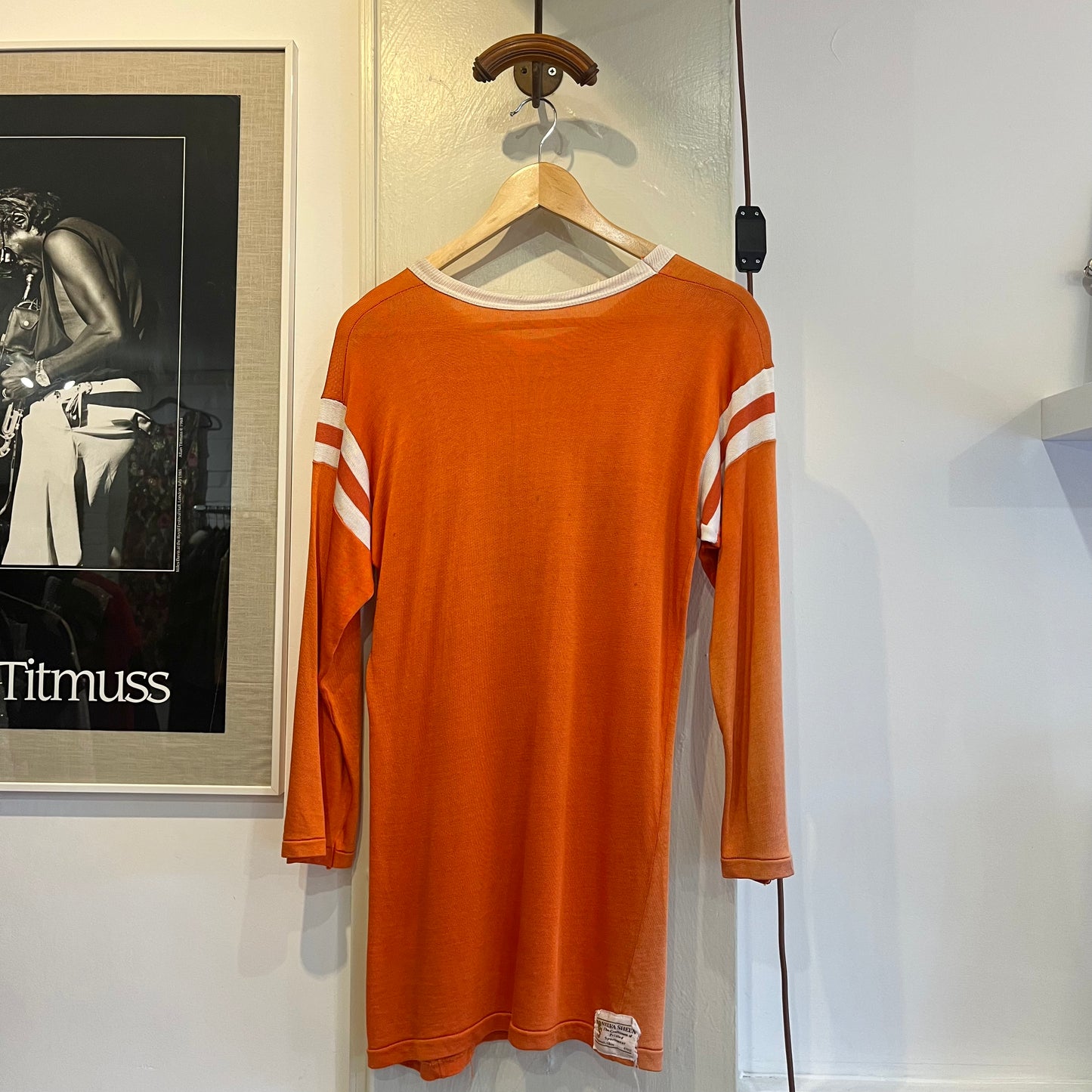 1950s Orange Rayon Graphic Long Sleeved Top