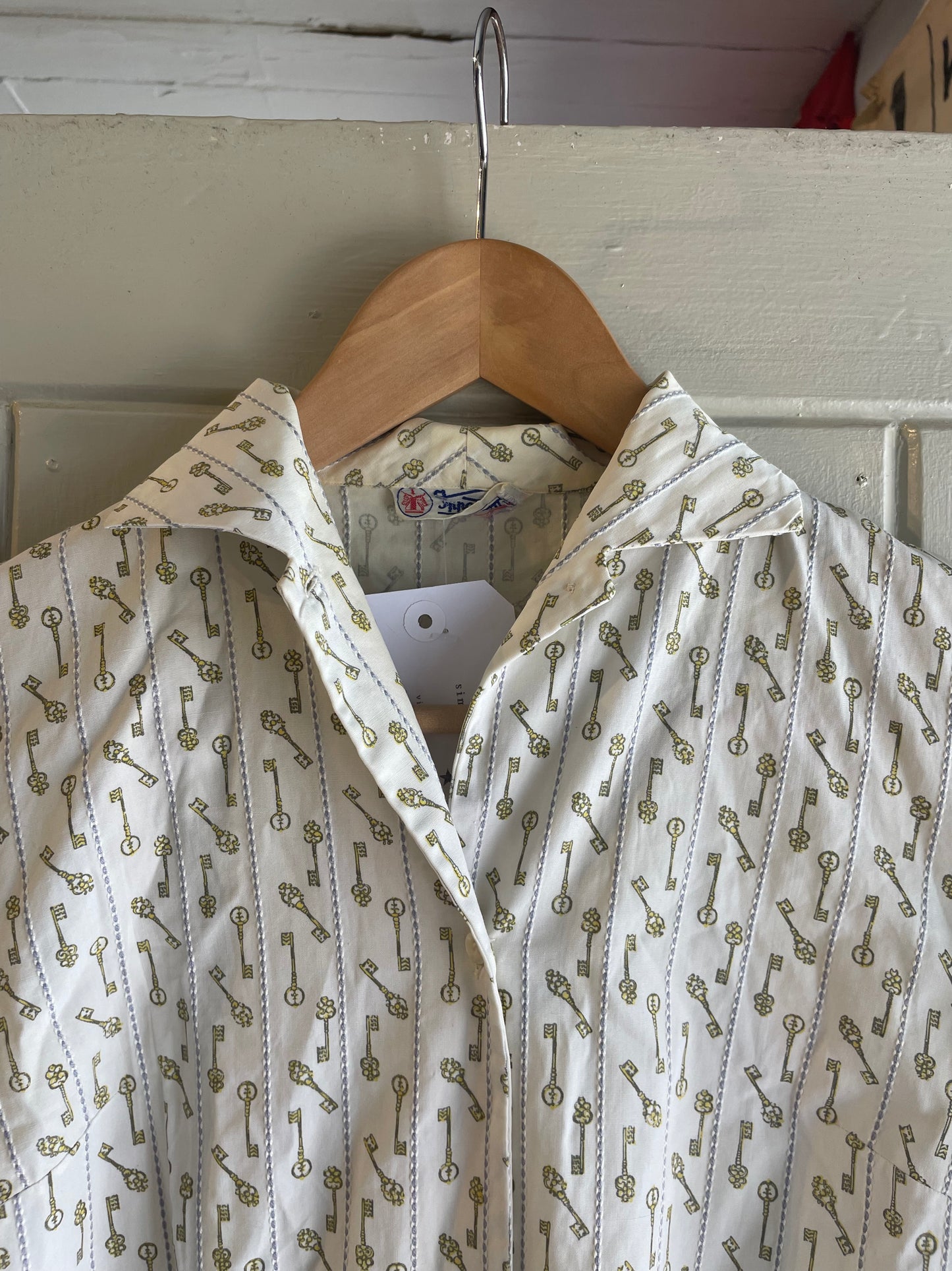 1970s White Printed Ivory Blouse Shirt