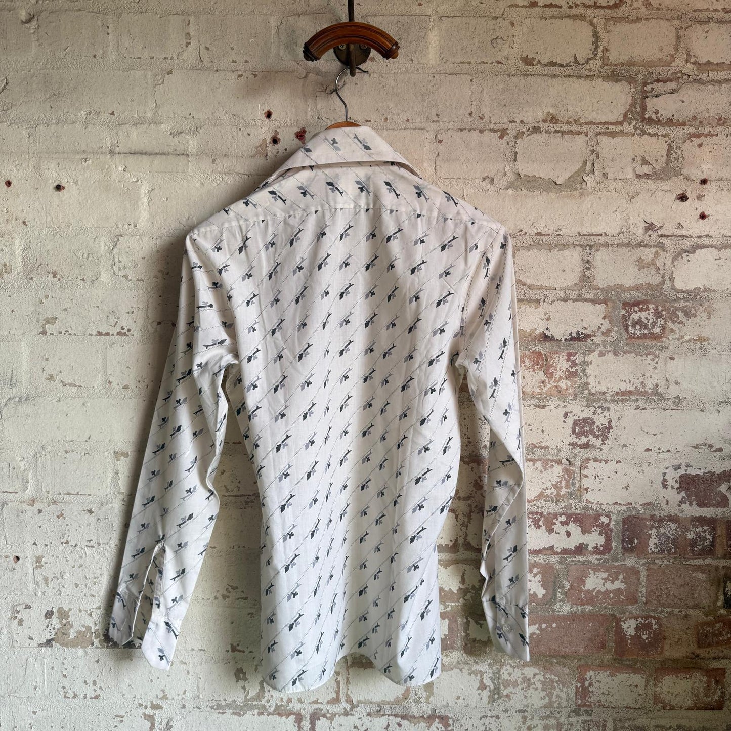 1970S White Dickens Graphic Button Shirt