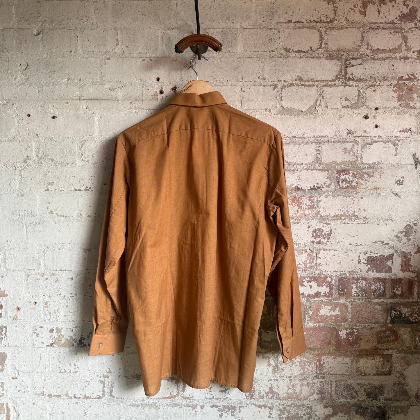 1970s Brown Dagger Collar Italian Shirt