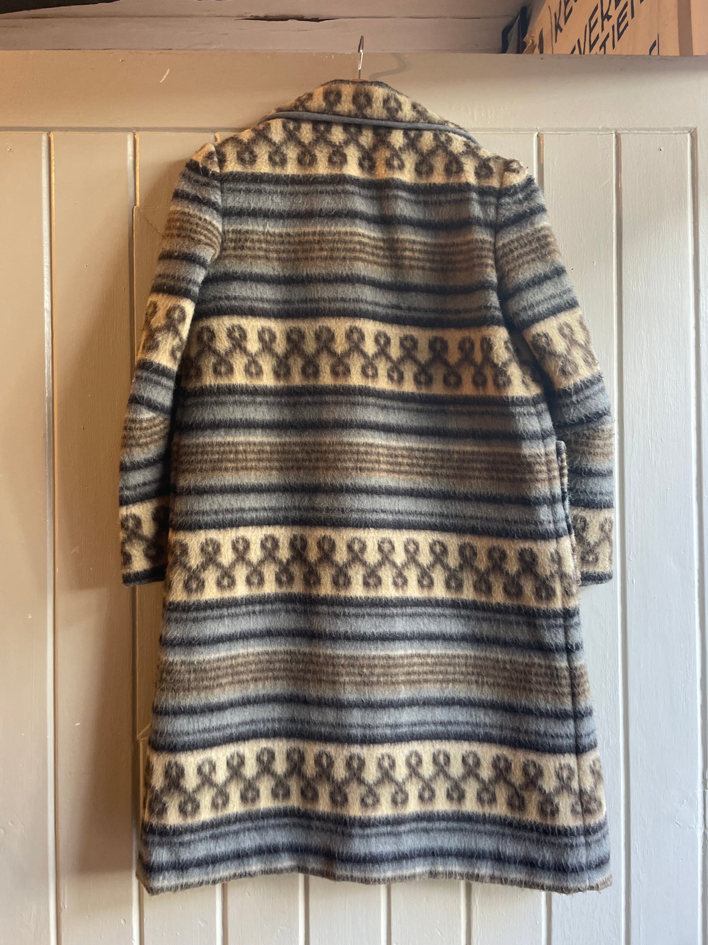 1970s Grey Aztec Patterned Afghan Coat