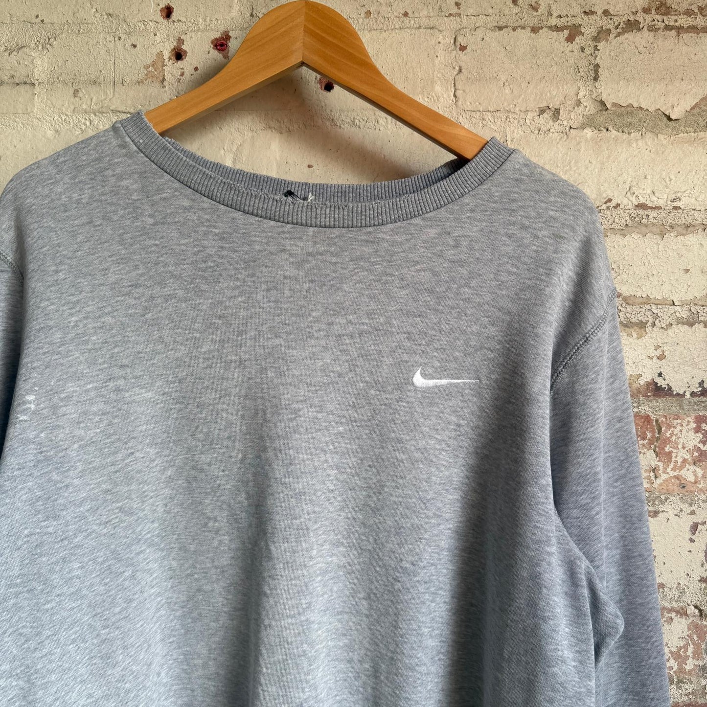2000s Grey Nike Sweatshirt Jumper