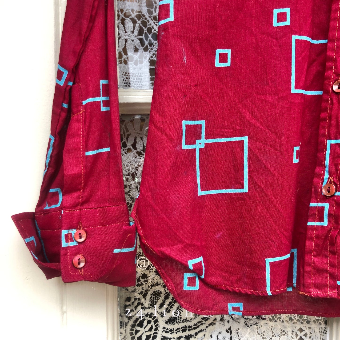 1970s Maroon Patterned Dagger Collar Shirt