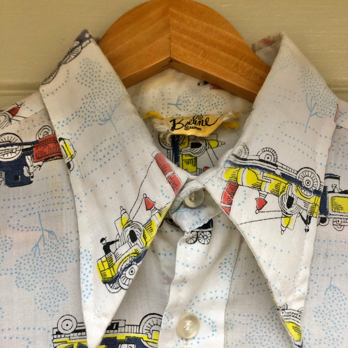 1970s Beeline Graphic White Train Shirt