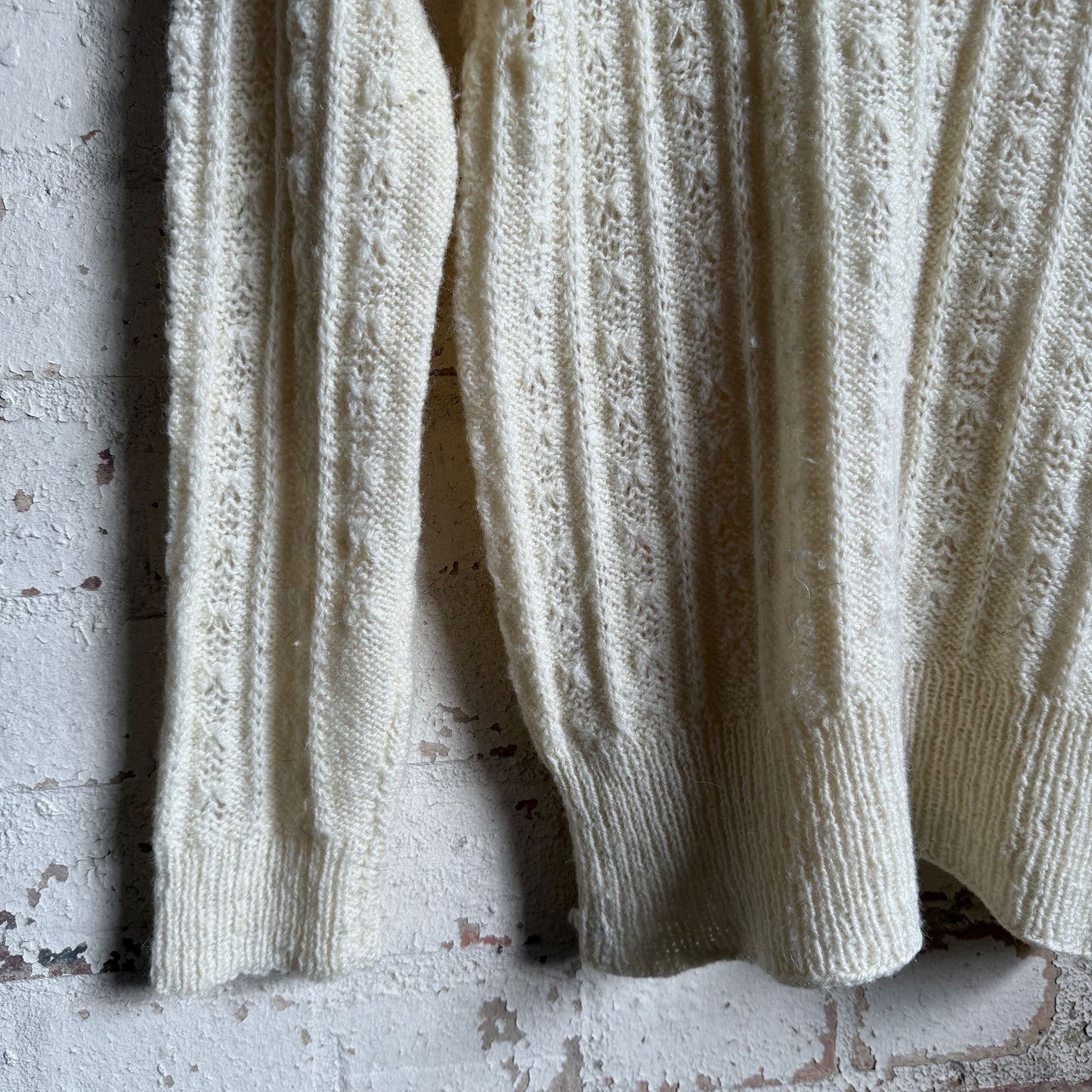 1970s Cream Cable Knitted Jumper