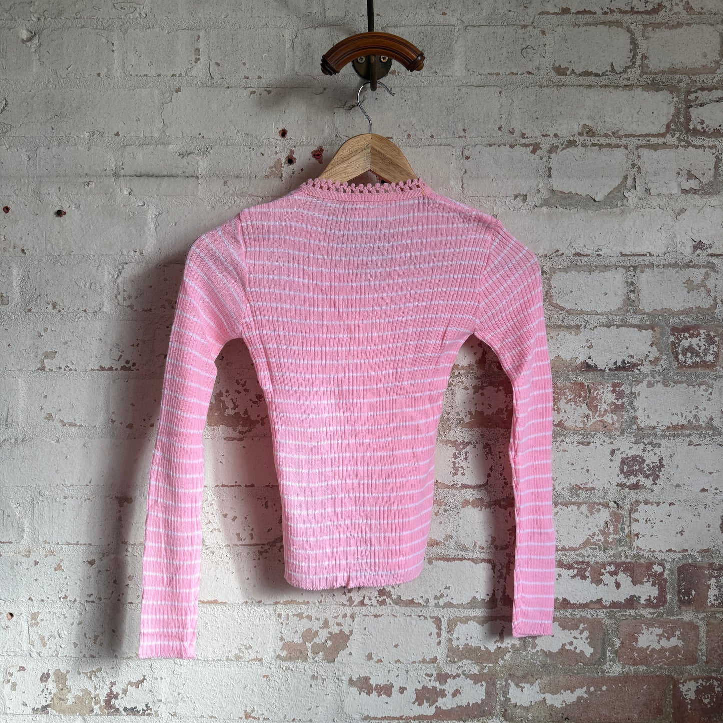 1970s Pink Knitted Long Sleeve Button Top