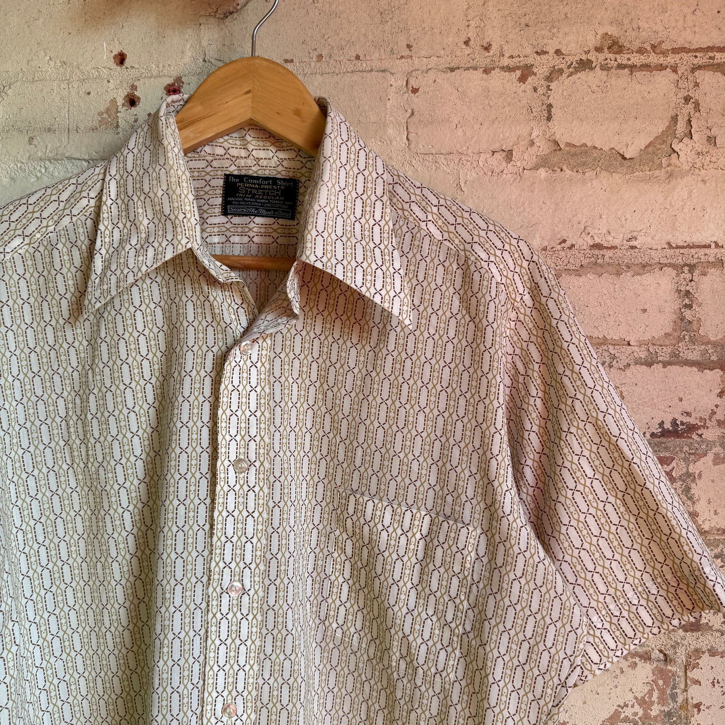 1970s Patterned Button Up dagger Collar Shirt