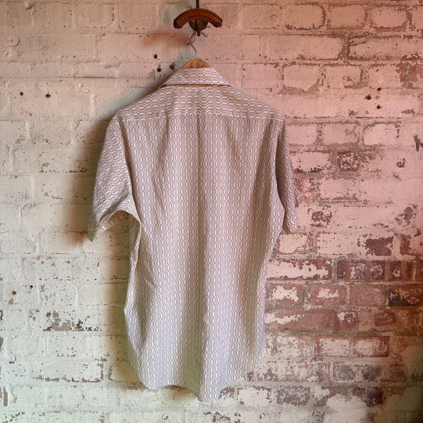 1970s Patterned Button Up dagger Collar Shirt