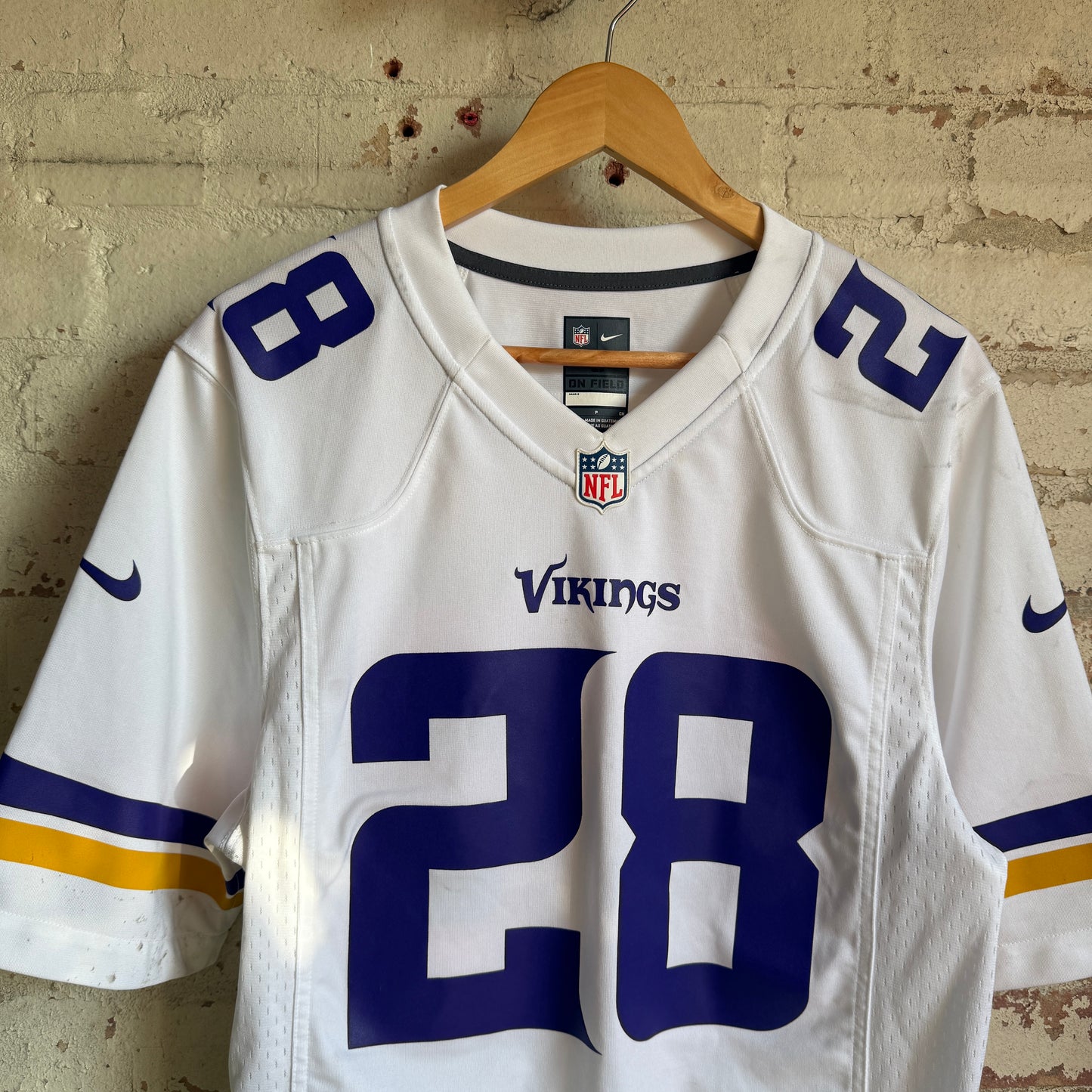 White Nike NFL Vikings Jersey Top