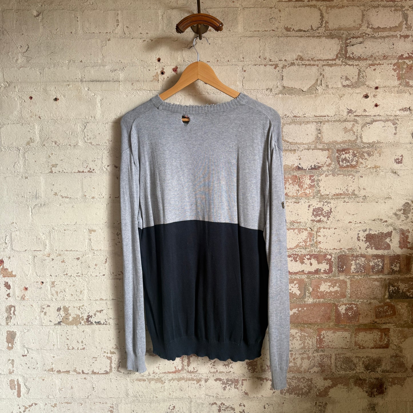 1990s Grey Iceberg History Knitted Jumper
