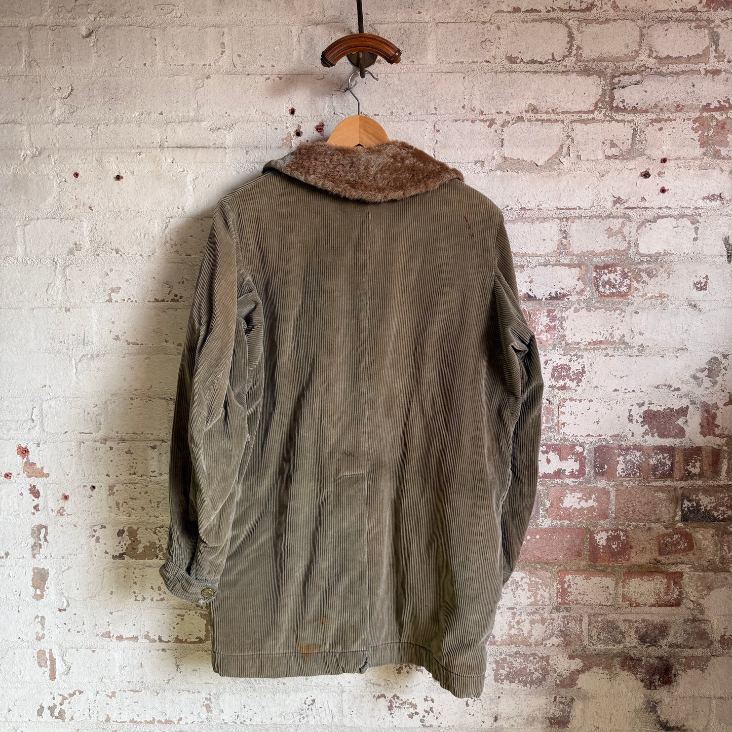 1970s Green Corduroy Invertere Hunting Jacket