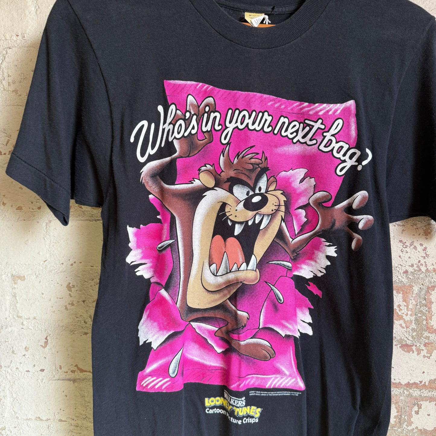 1990s Black Looney Tunes Crisps Graphic T-Shirt