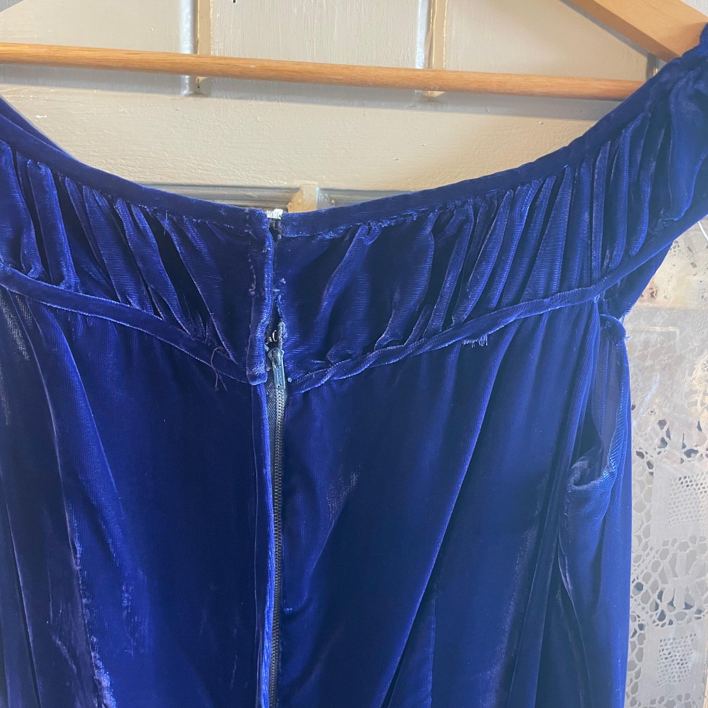 1960s Blue Crushed Velvet Evening Style Dress