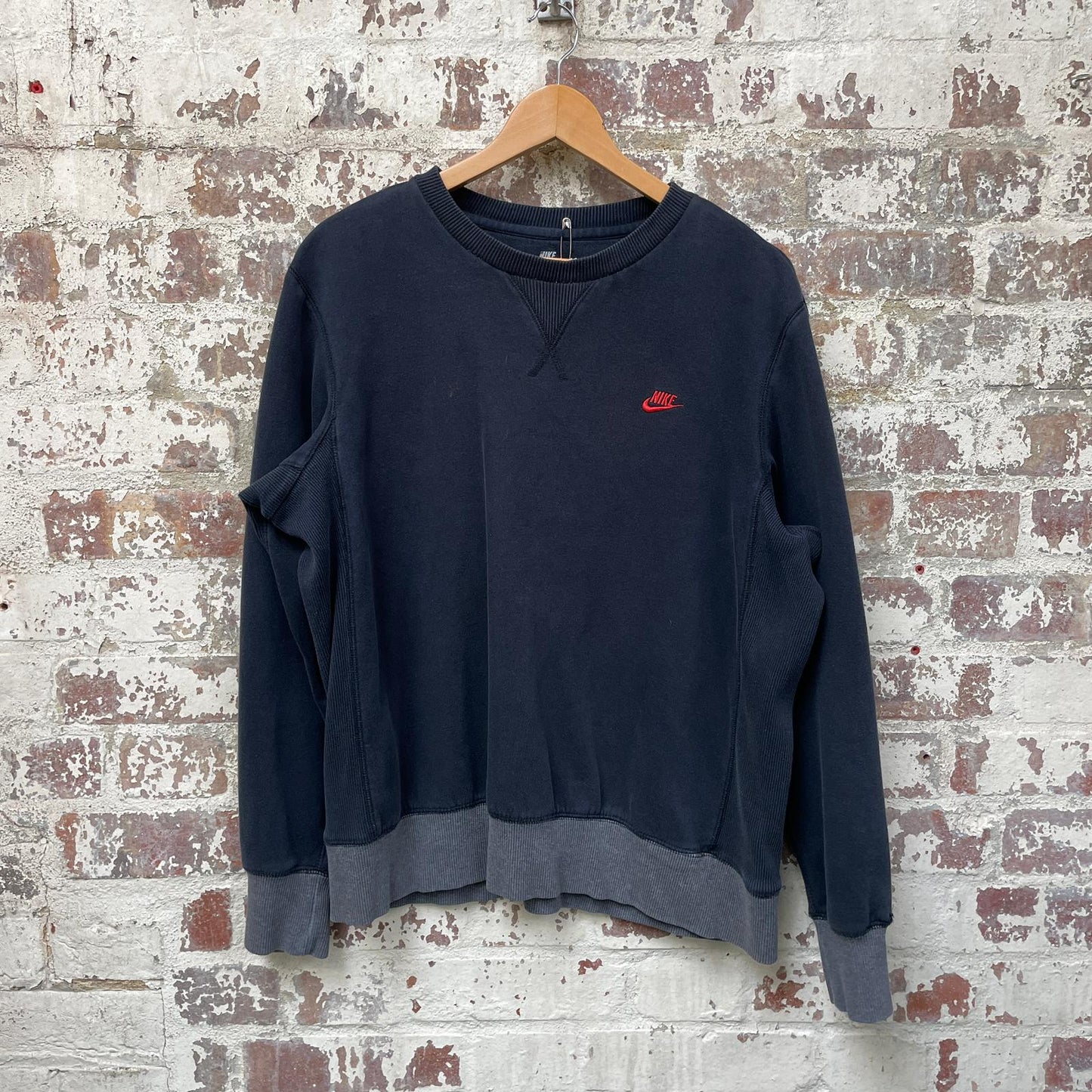 2000s Navy Nike Sweatshirt Jumper