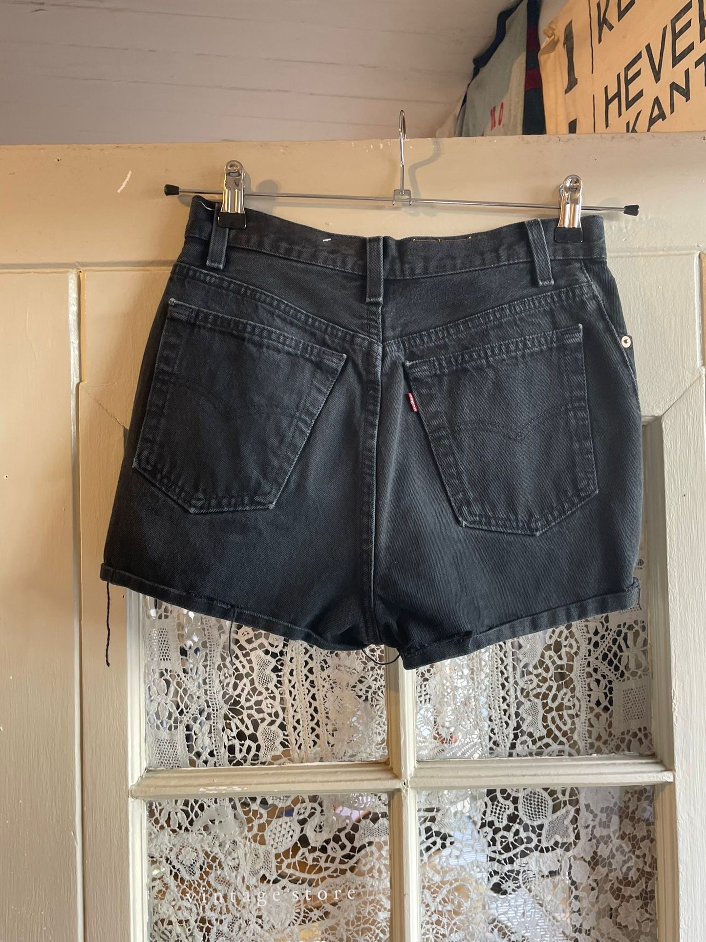 1990s Black levis Denim Shorts