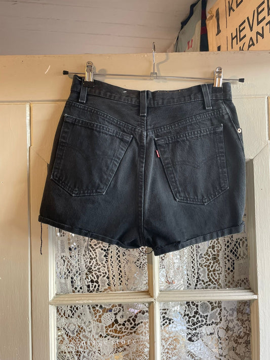 1990s Black levis Denim Shorts