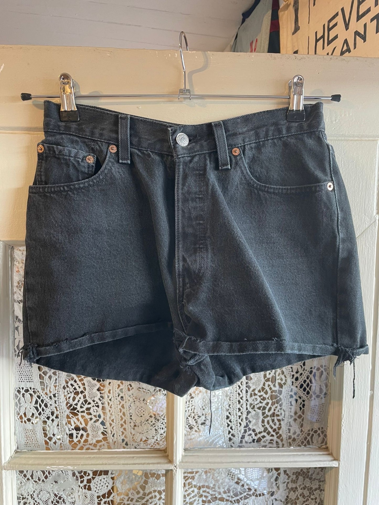 1990s Black levis Denim Shorts