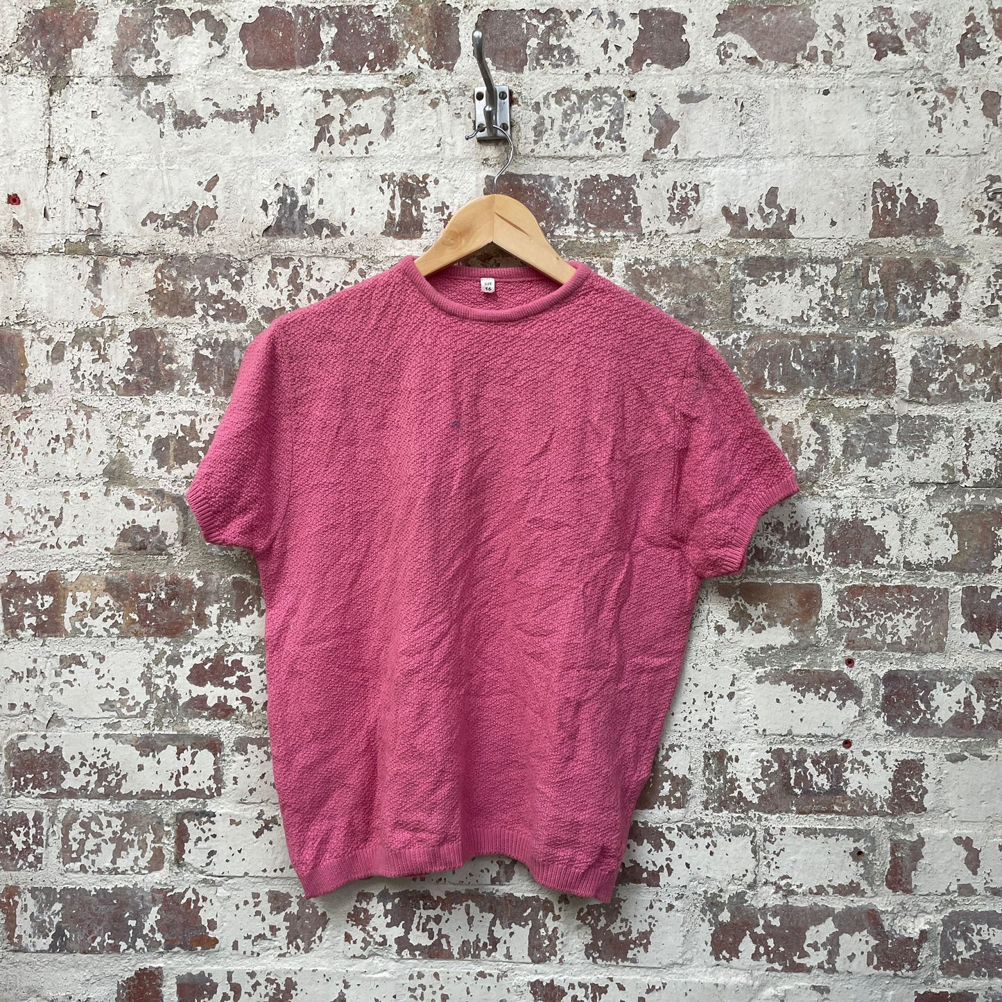 Vintage 1960s 1970s Pink Knitted Short Sleeved Jumper