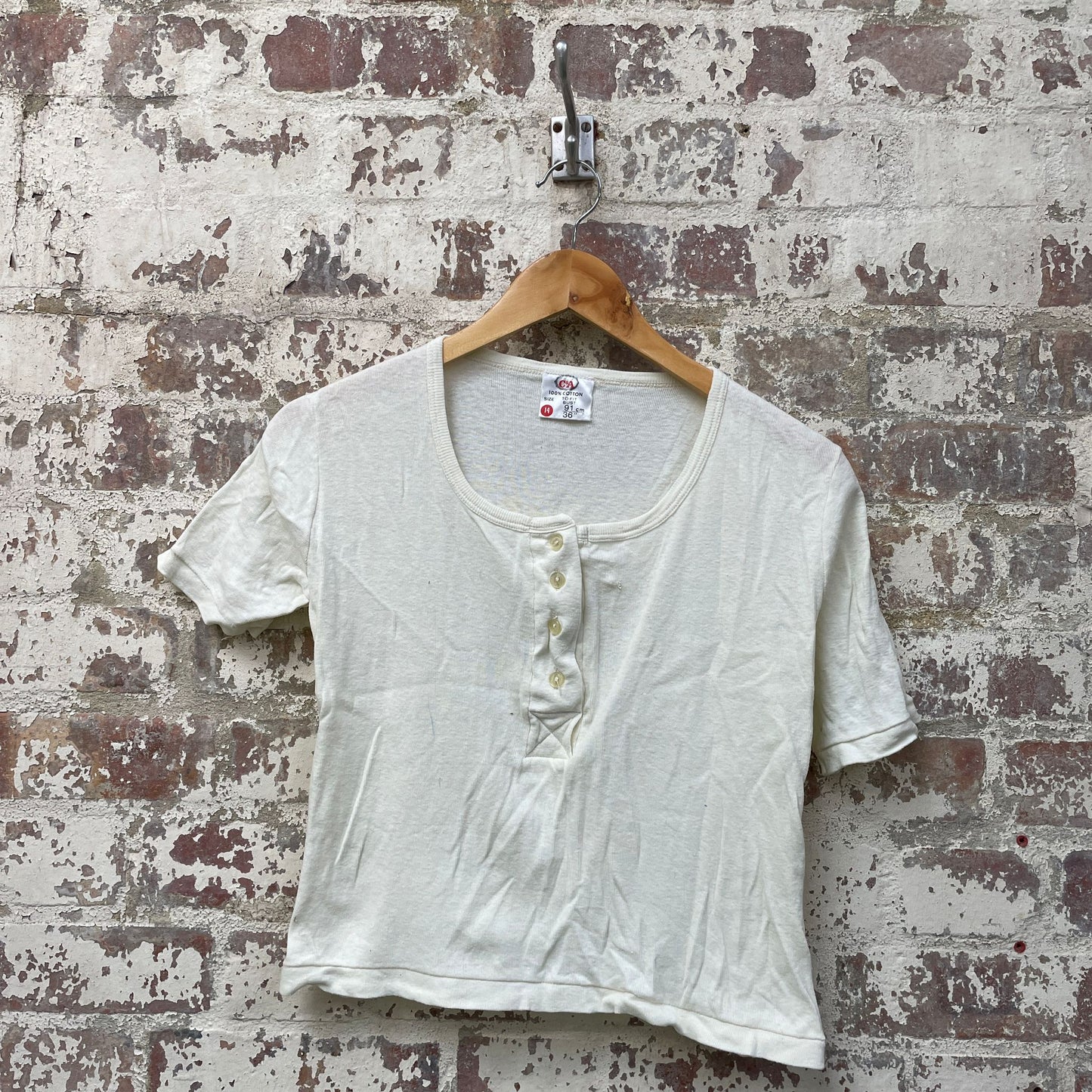 Vintage 1970s 1980s Cream Button t-Shirt Top