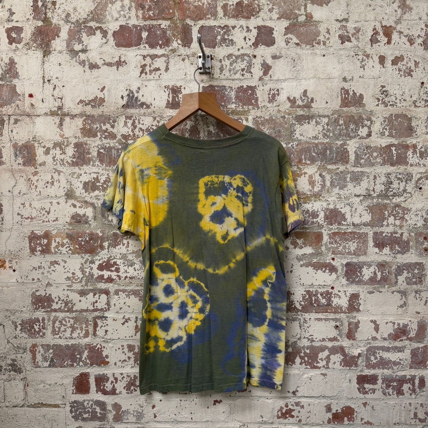 1960s 1970s Green Hippie Tie Dye T-shirt