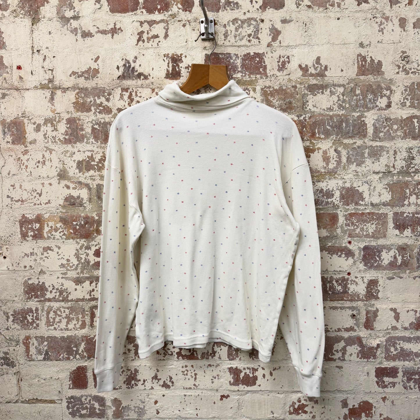 1980s White Graphic Star Long Sleeve Roll Neck Top