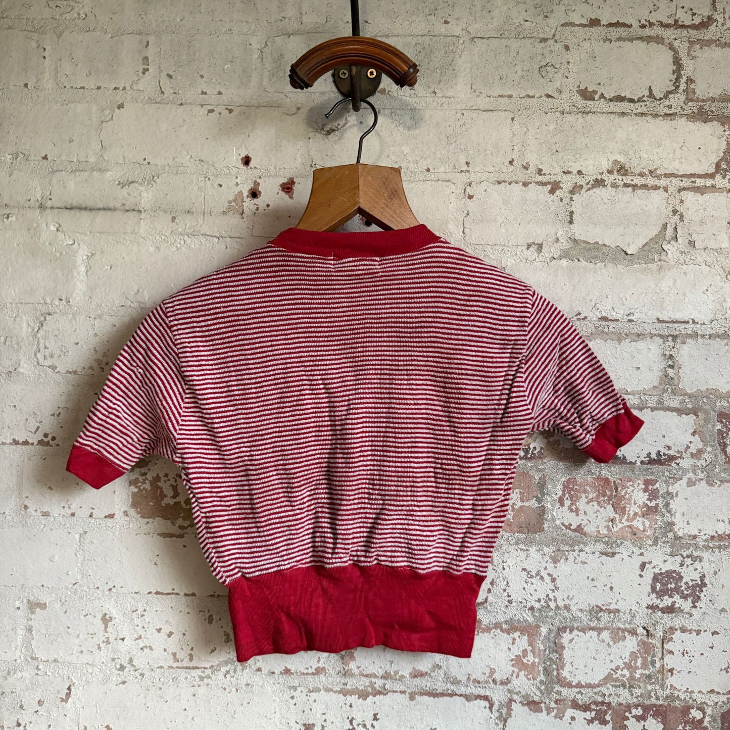 1960s Red Cropped Short-Sleeve Sweater Top