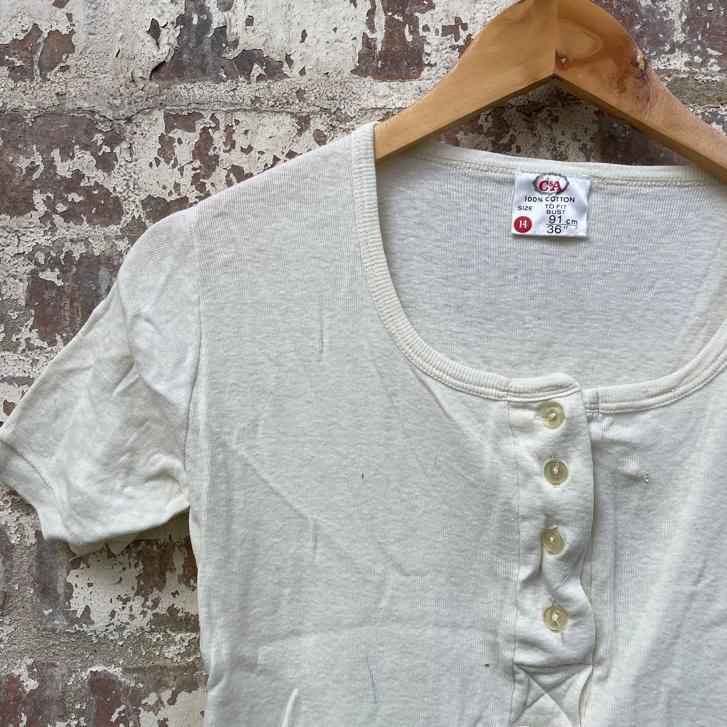 Vintage 1970s 1980s Cream Button t-Shirt Top