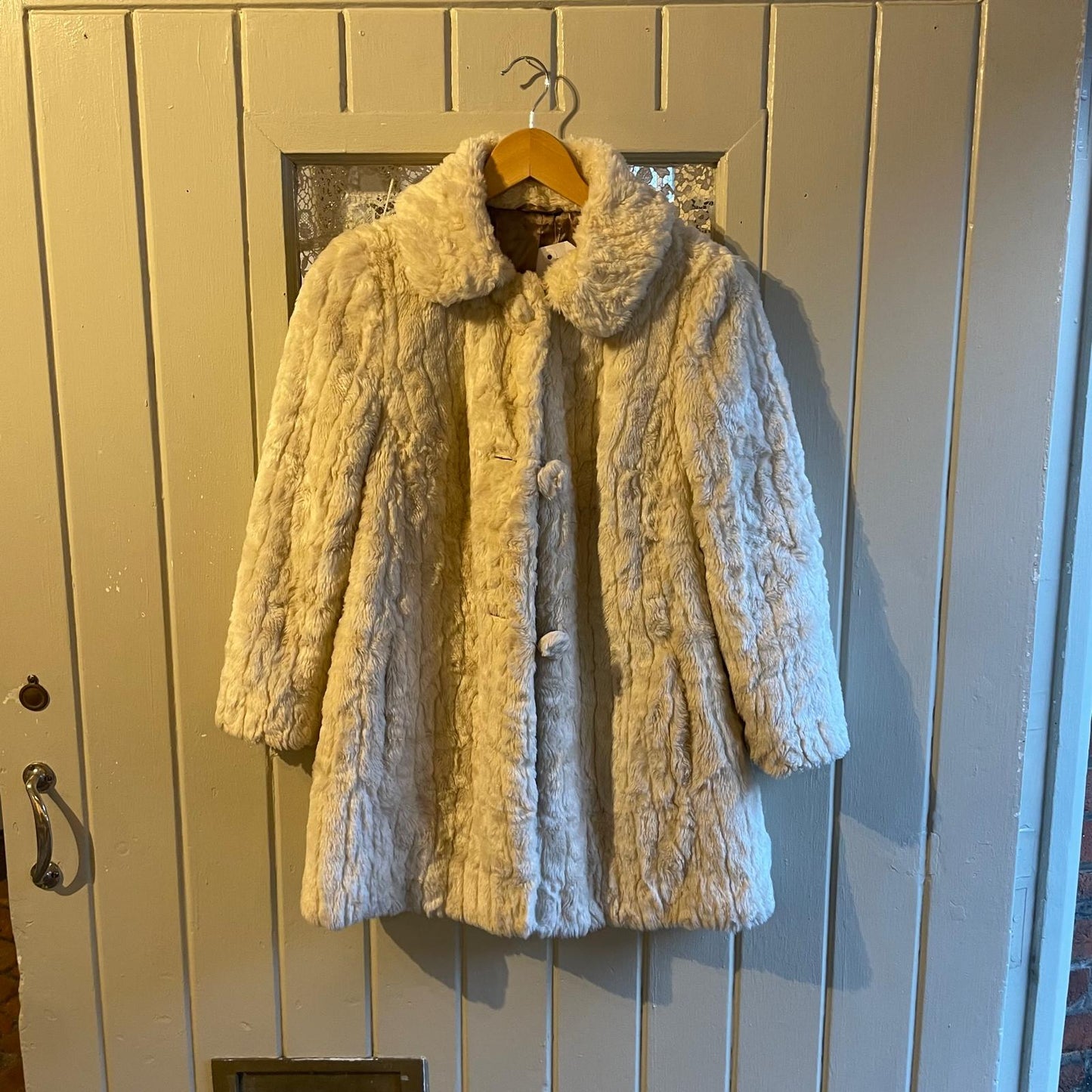 Vintage Cream Fur Collared Coat
