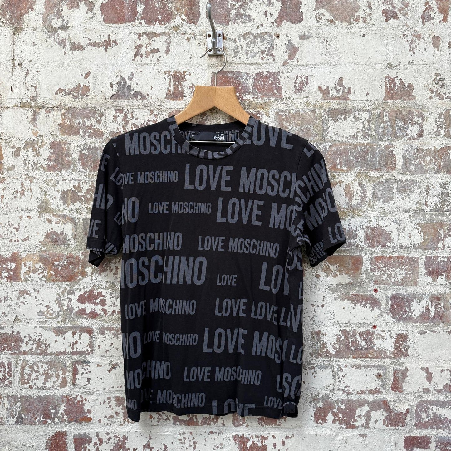 2000s Black Graphic Moschino T-shirt