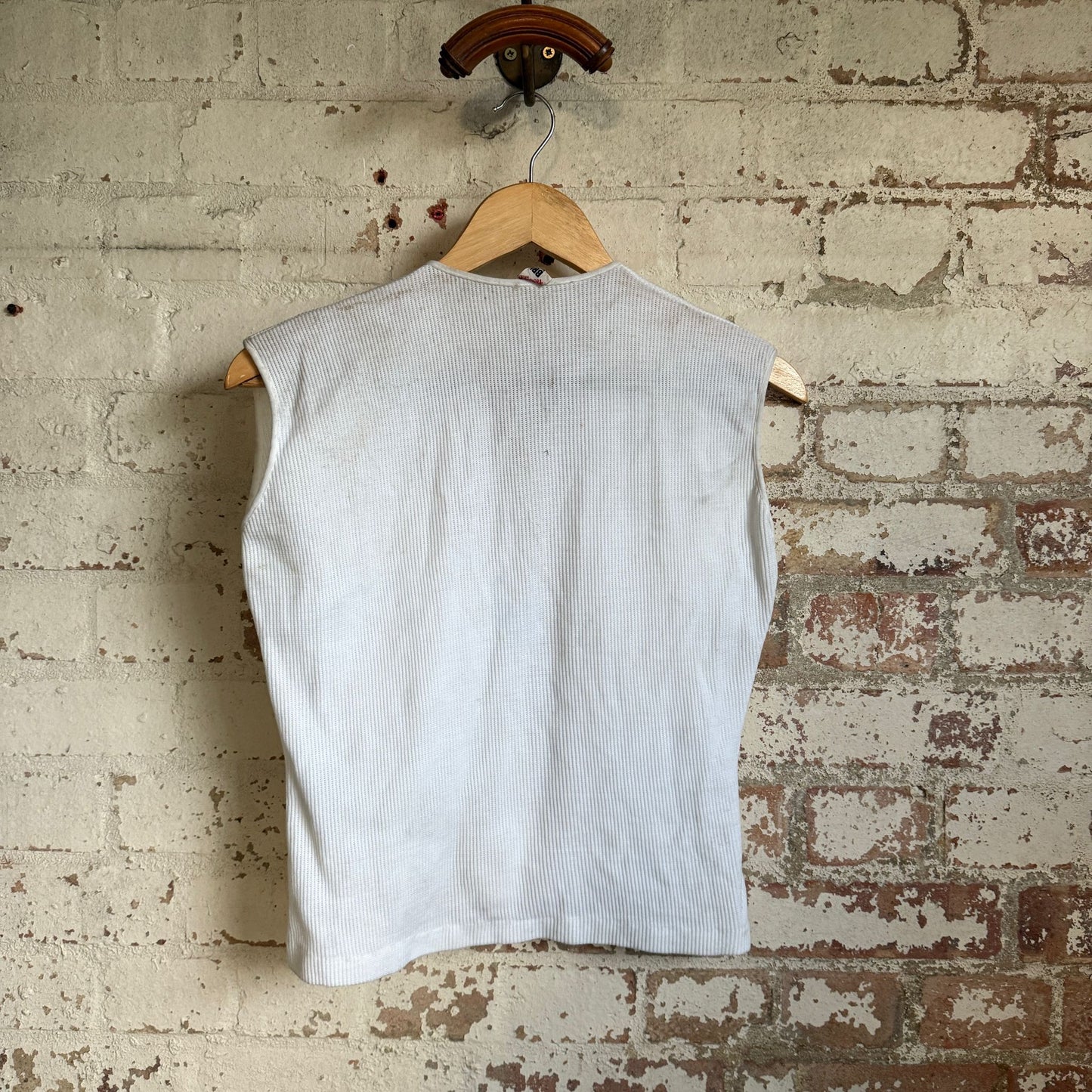1970s White Knitted Vest T-Shirt Top