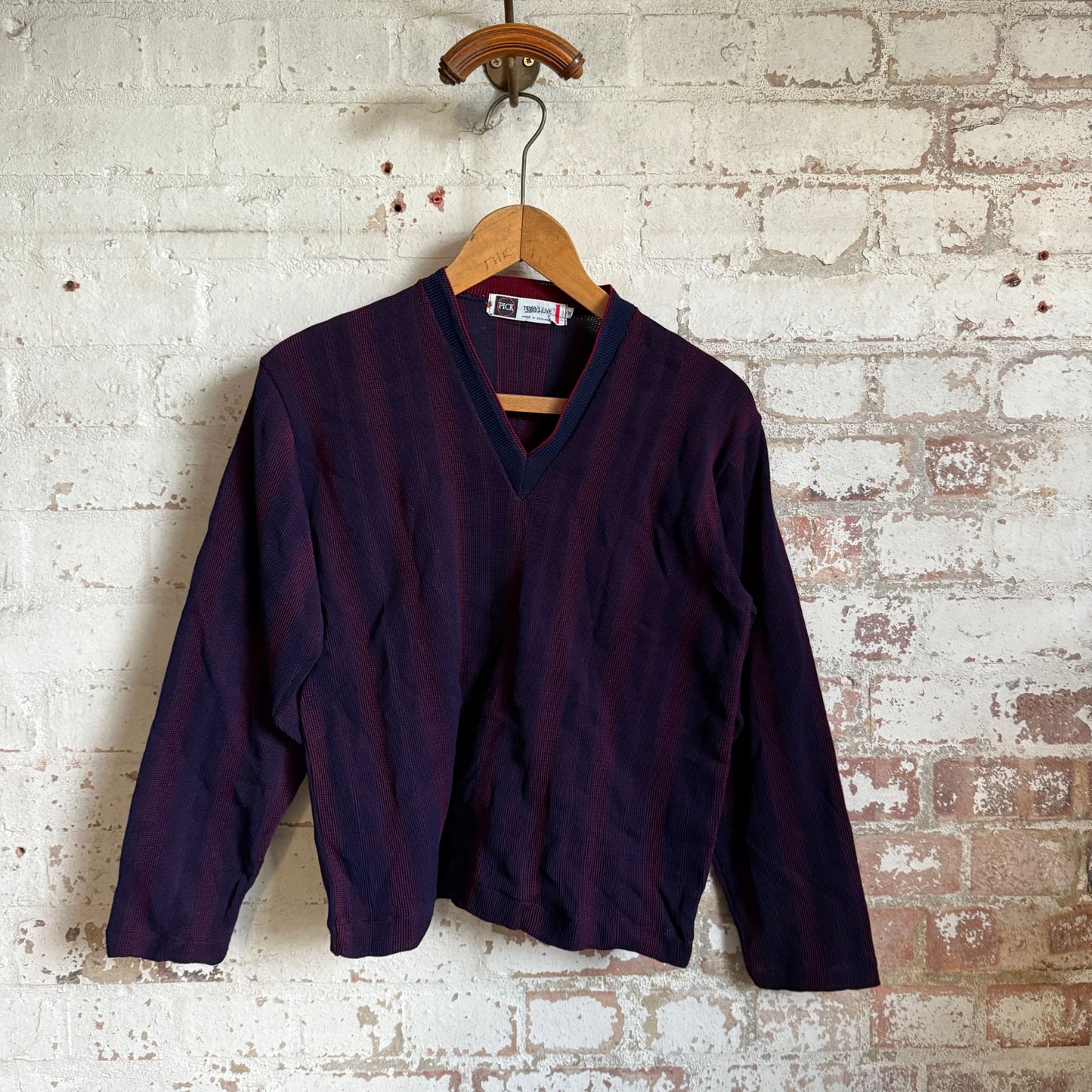 1960s Striped Navy V-neck Sweater Jumper