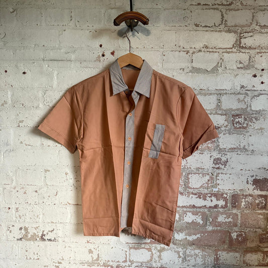 1970s Beige Collared Dead Stock Leisure shirt
