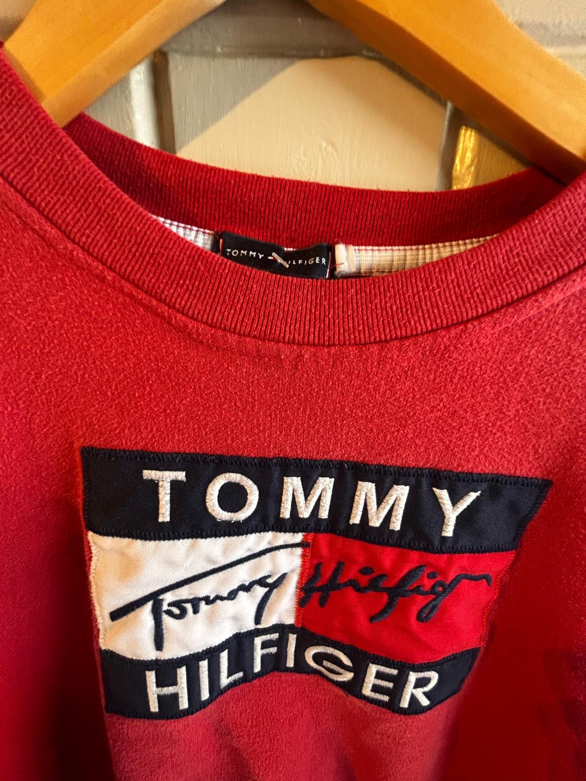 1990s Red Tommy Hilfiger Flag Sweatshirt