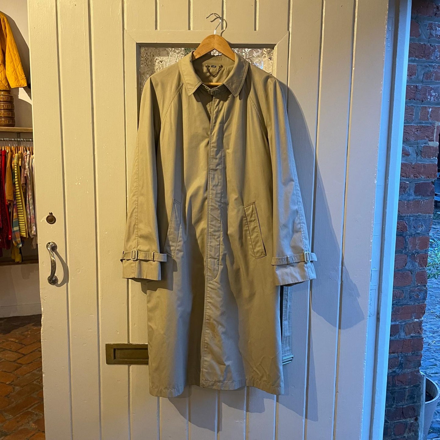 1980s Cream Barcauta Mens Trenchcoat Mac Jacket