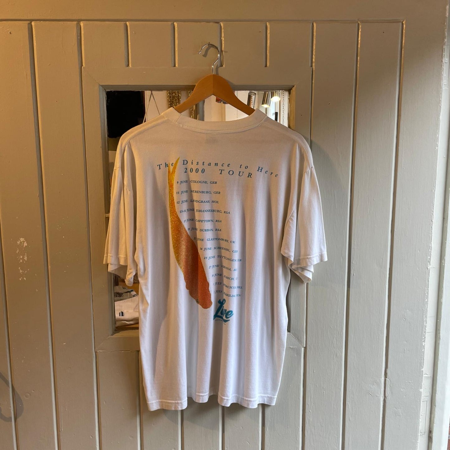 2000 White Graphic Band T-shirt