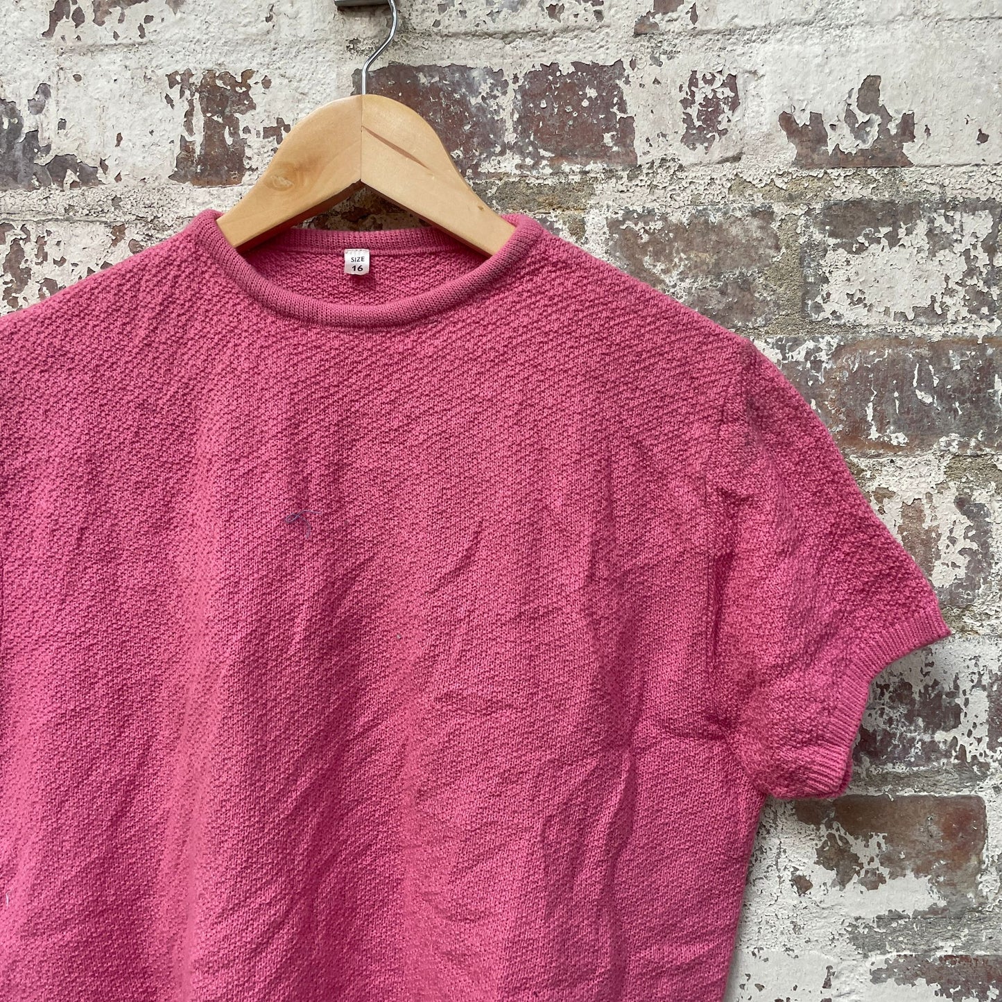 Vintage 1960s 1970s Pink Knitted Short Sleeved Jumper