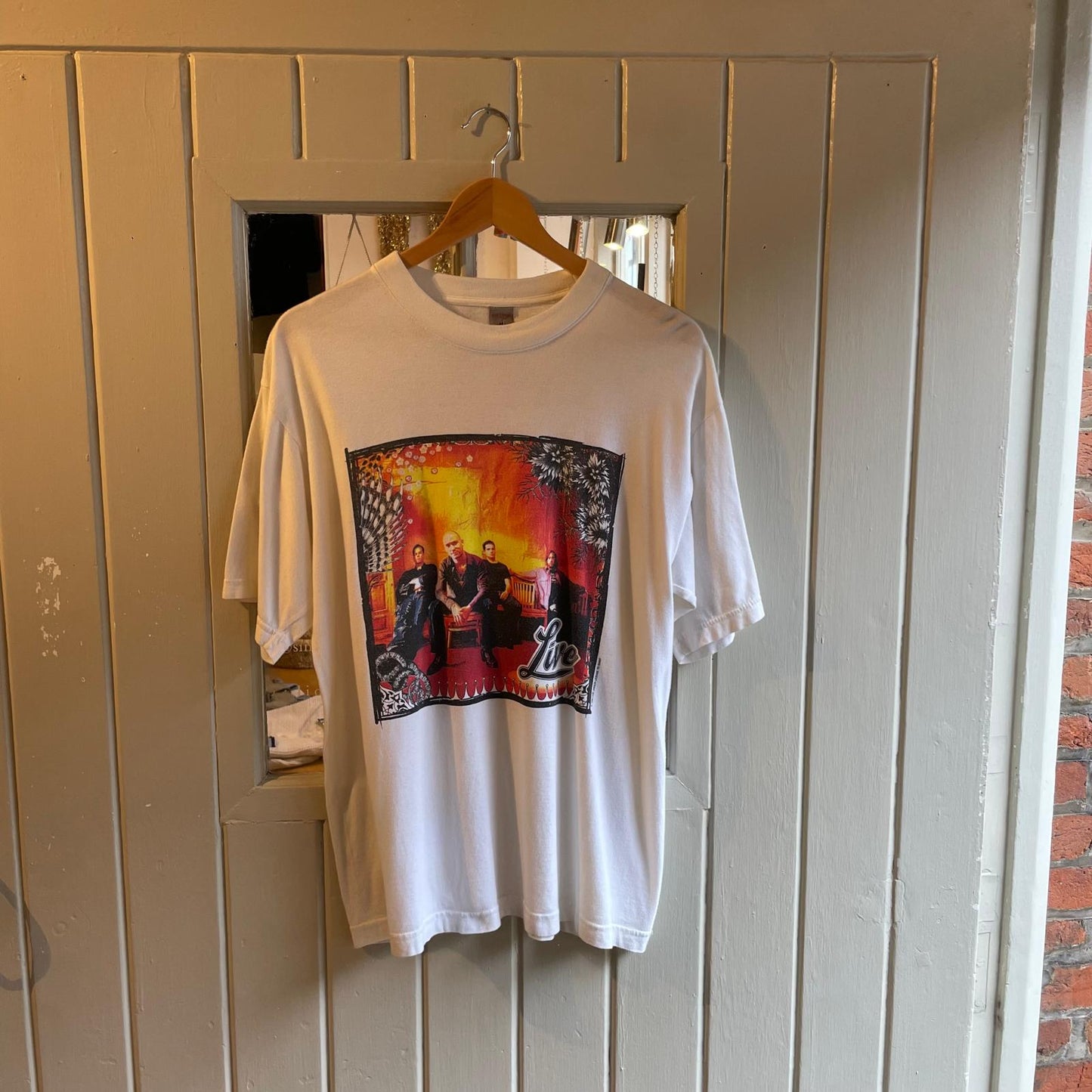 2000 White Graphic Band T-shirt