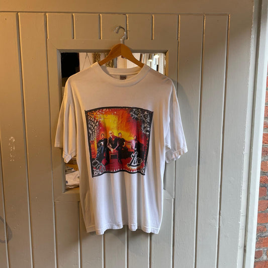 2000 White Graphic Band T-shirt