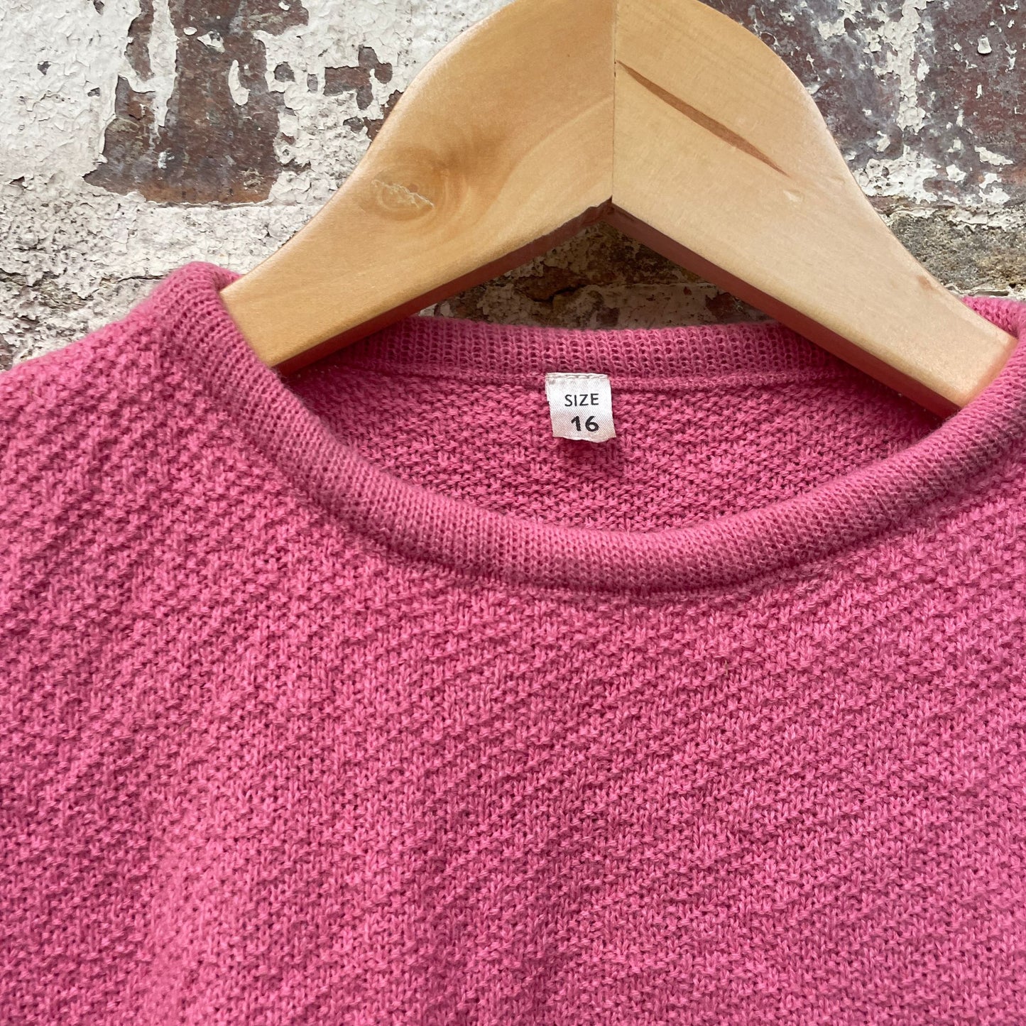 Vintage 1960s 1970s Pink Knitted Short Sleeved Jumper