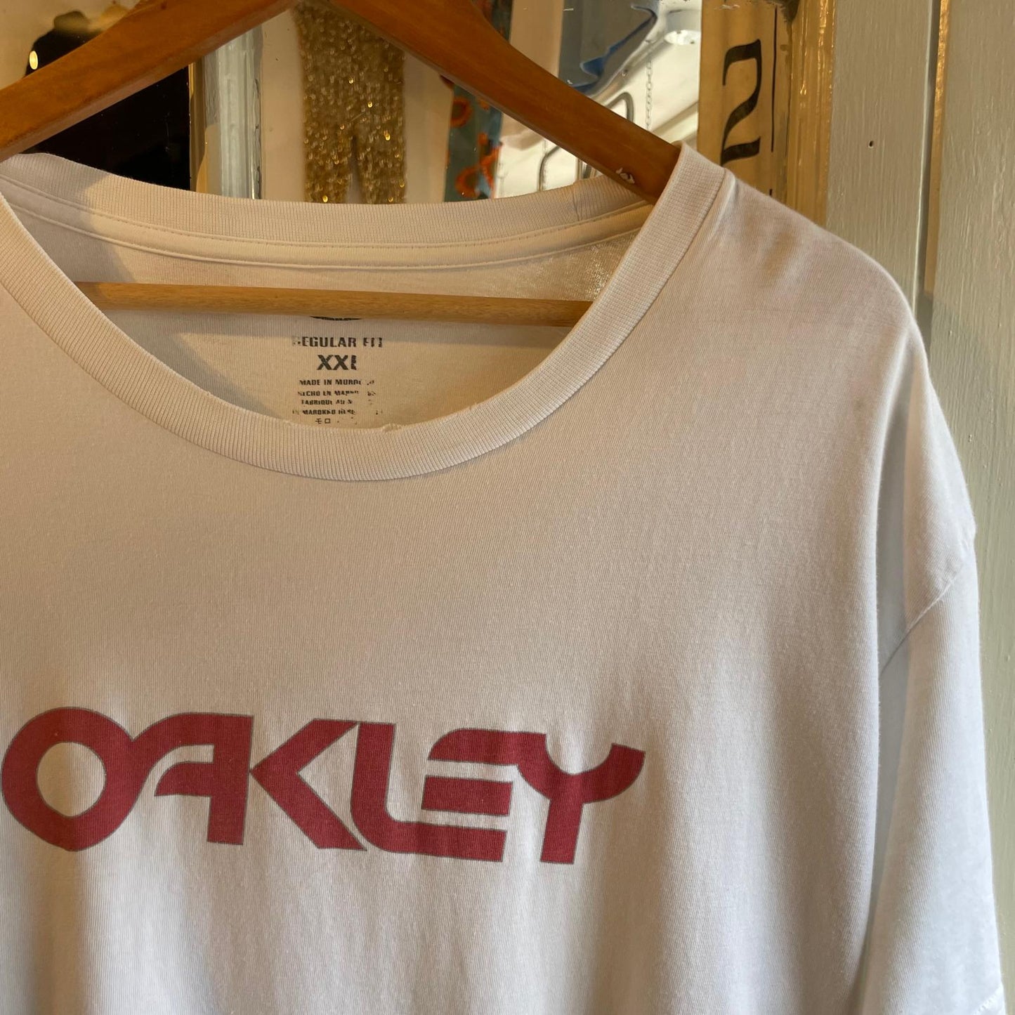 White Oakley Graphic T-shirt