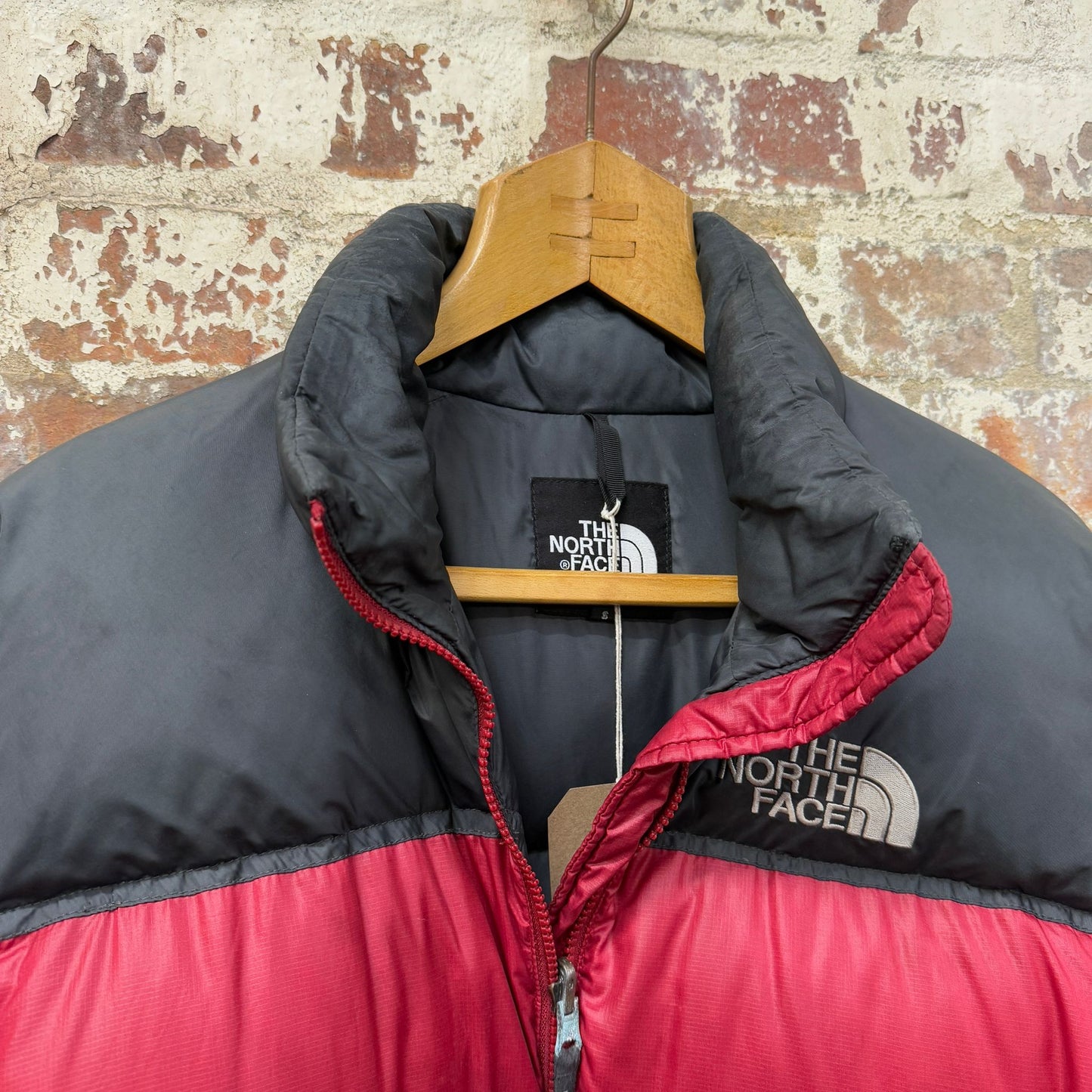2000s Black and Red The North Face Puffer Jacket