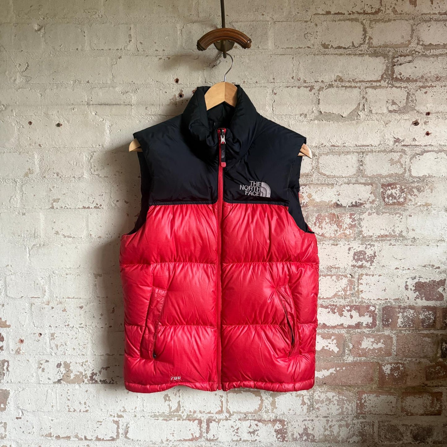 2000s Black and Red The North Face Gilet Jacket