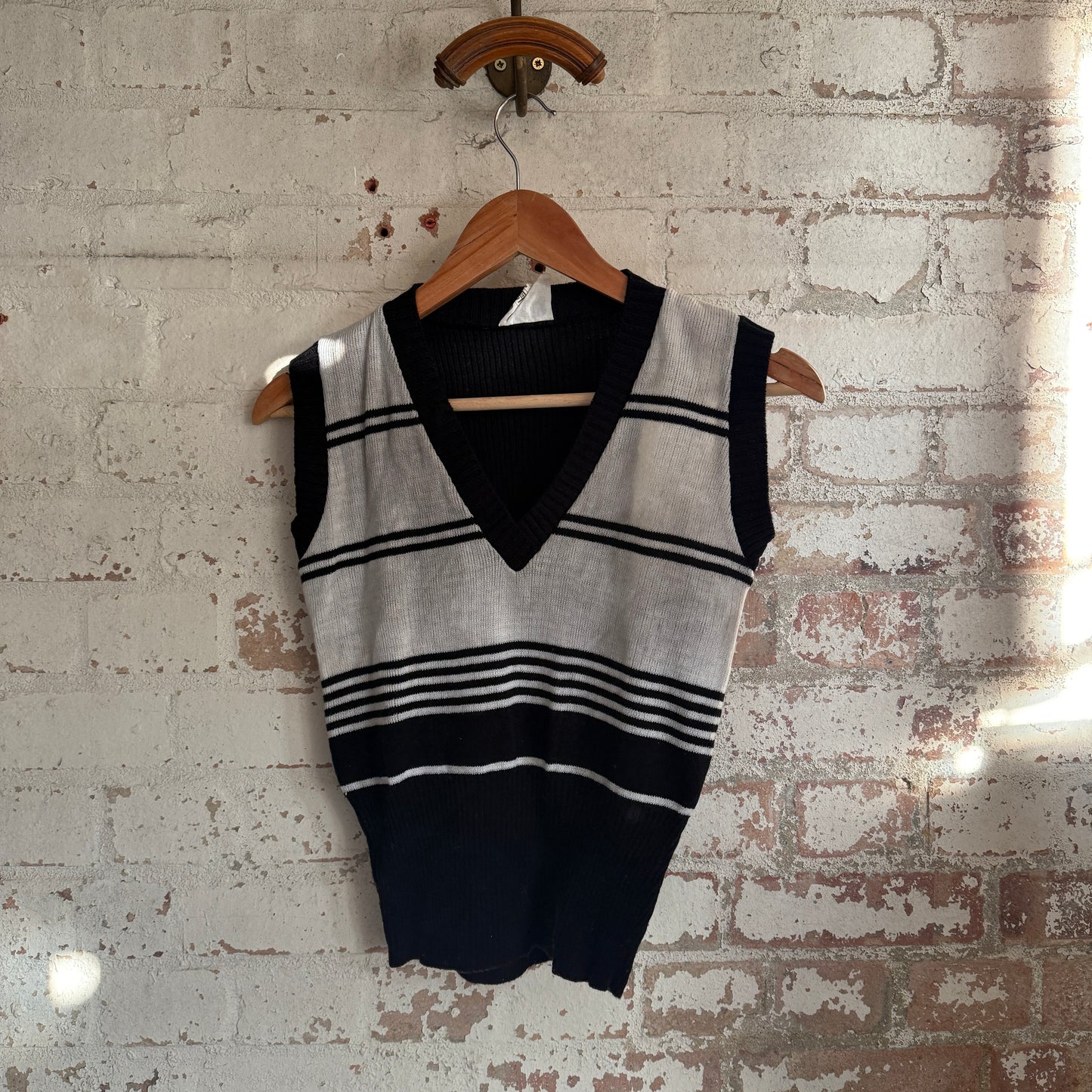 1970s Black Knitted Tank Top Sweater Vest Jumper