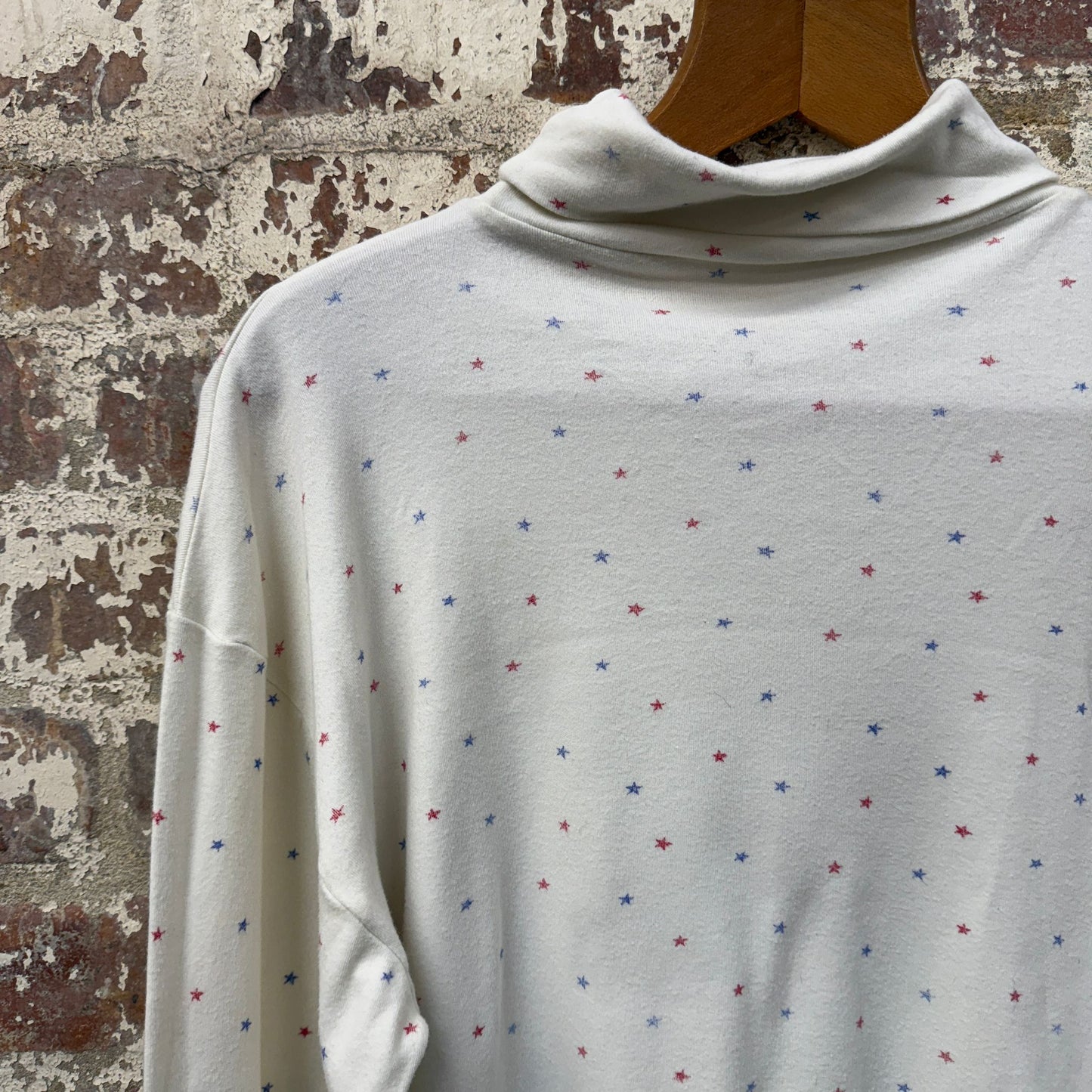 1980s White Graphic Star Long Sleeve Roll Neck Top