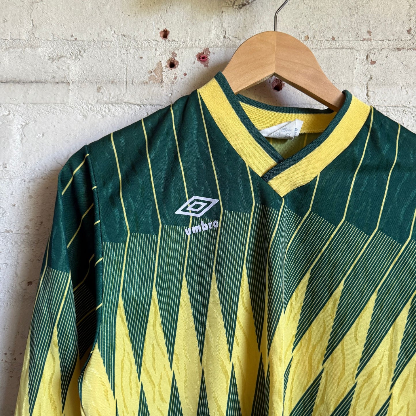 1980s Green Template Umbro Football Long Sleeve Top