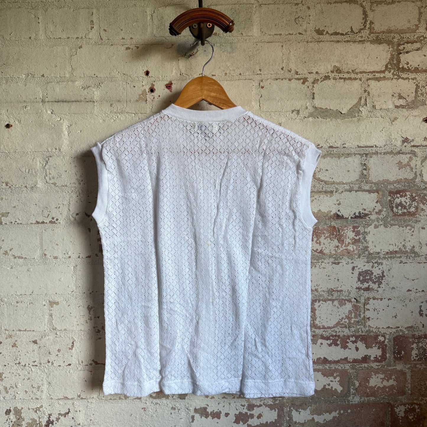 1960s White Knitted Patterned Sleeveless Top